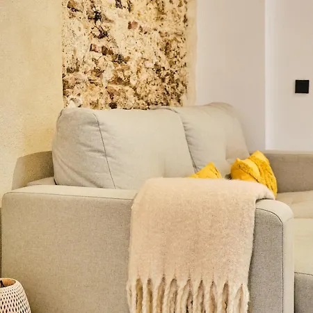 La Perla Little * 加的斯